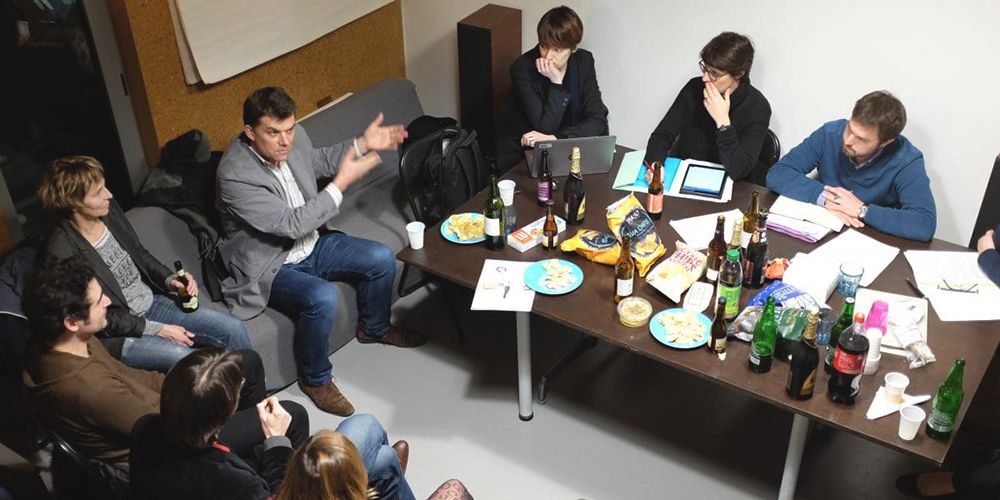 Olivier Launay, Directeur d’Habitat et Humanisme Ile de France avec le groupe du Jardin divers pour préparer leur future cohabitation avec les logements sociaux